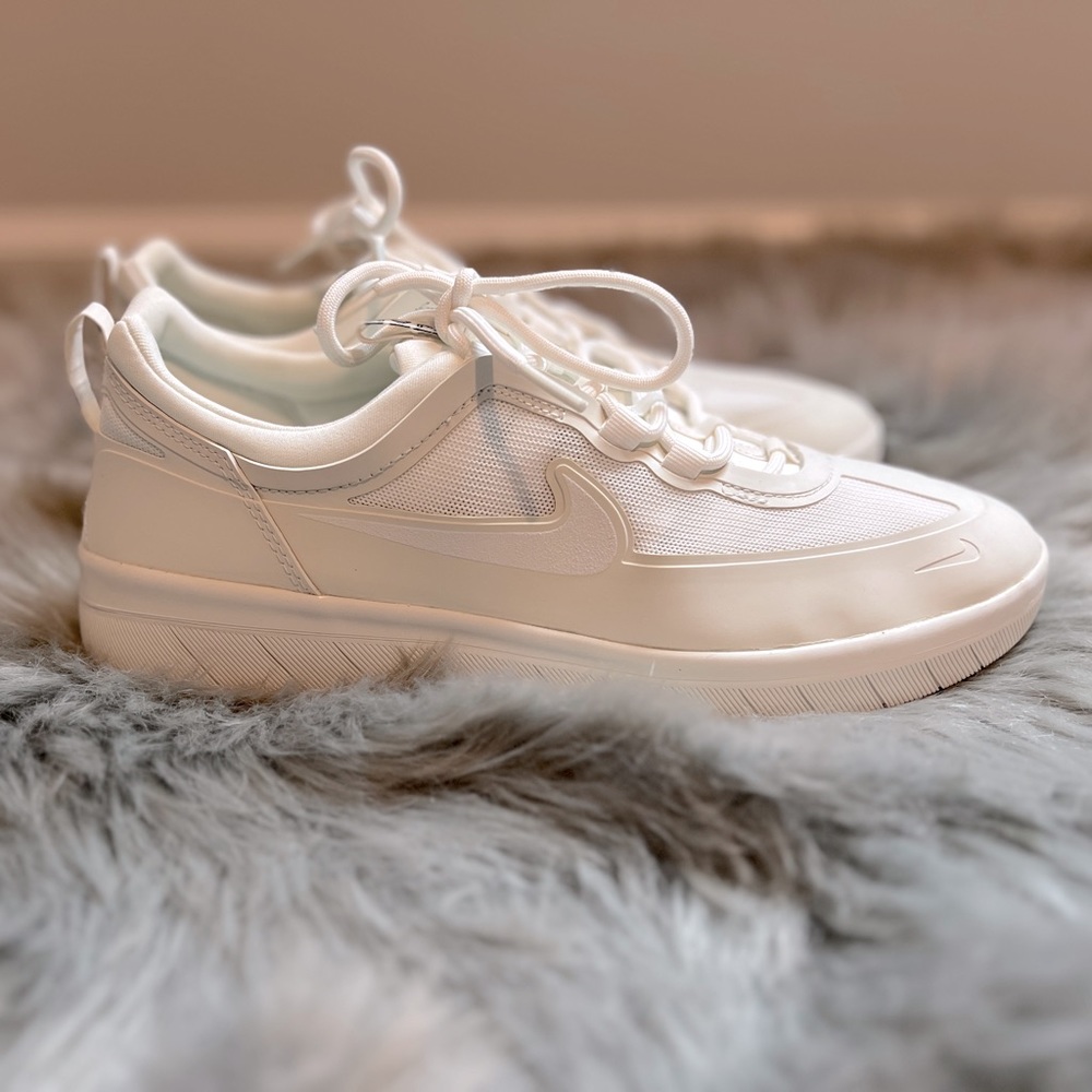 Nike SB Nyjah Free 2 ‘Triple Summit White’ Shoes Mens size 10